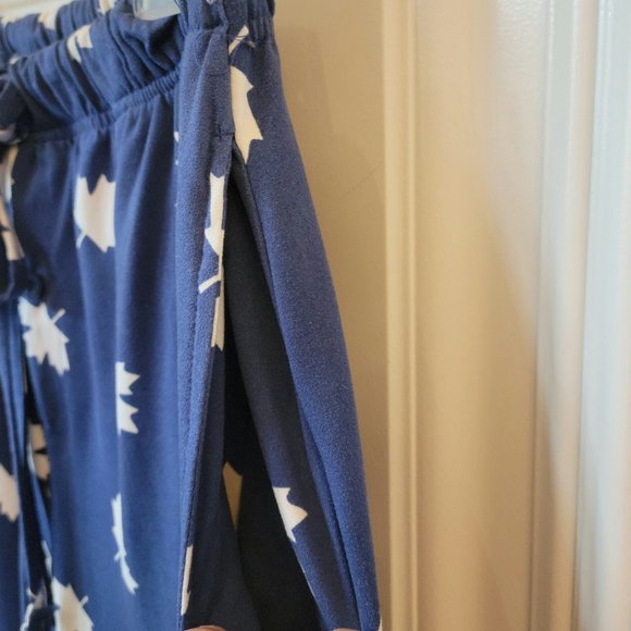 Frank & Bailey Maple Leaf PJ's - Picture 4 of 7